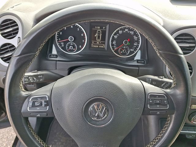 Used 2016 Volkswagen Tiguan S image 4