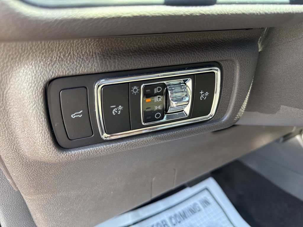 Used 2023 Lincoln Corsair Reserve w/ Equipment Group 201A AWD/4WD image 22