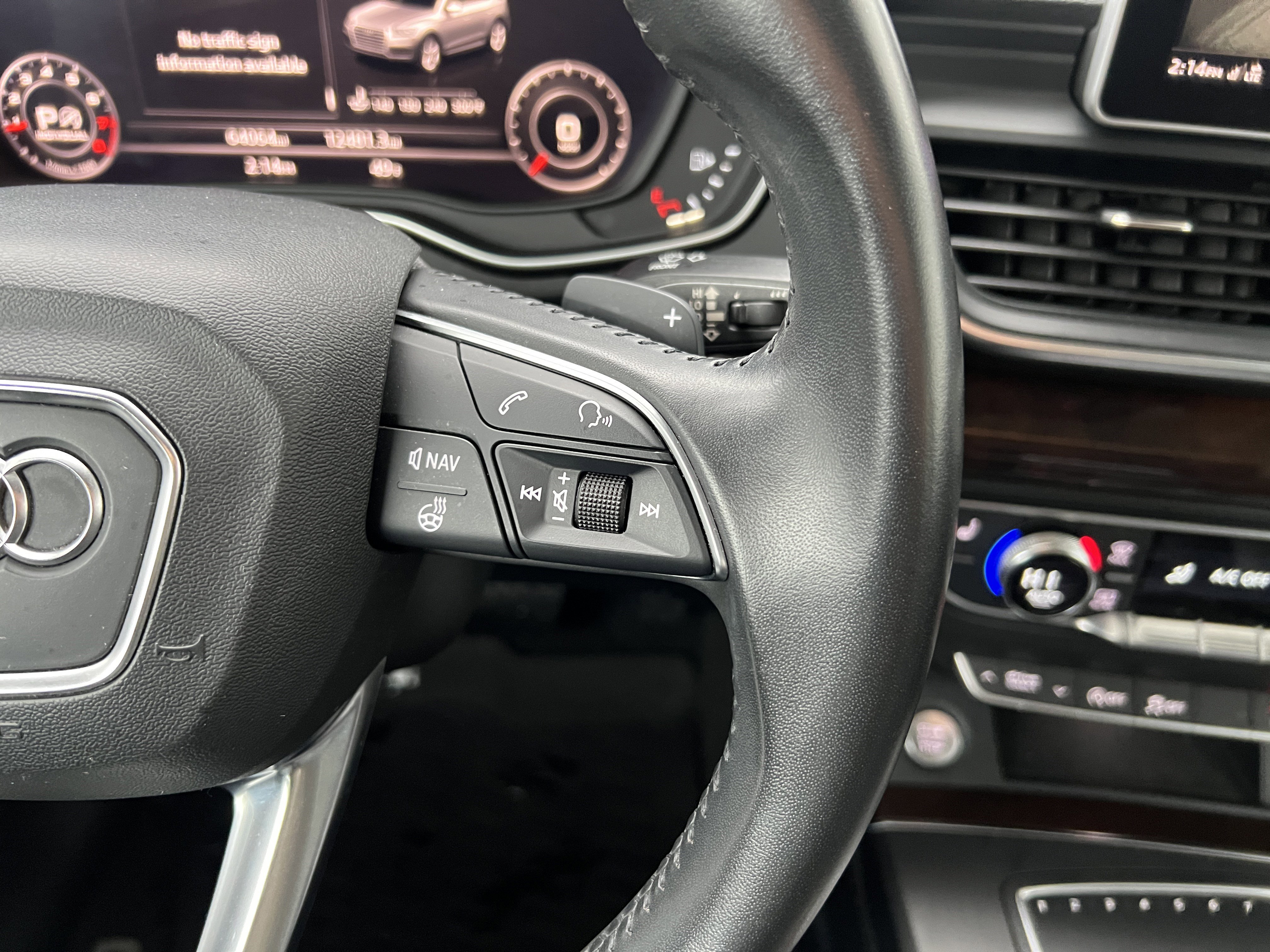 Used 2018 Audi Q5 2.0T Premium Plus w/ Premium Plus Package image 29