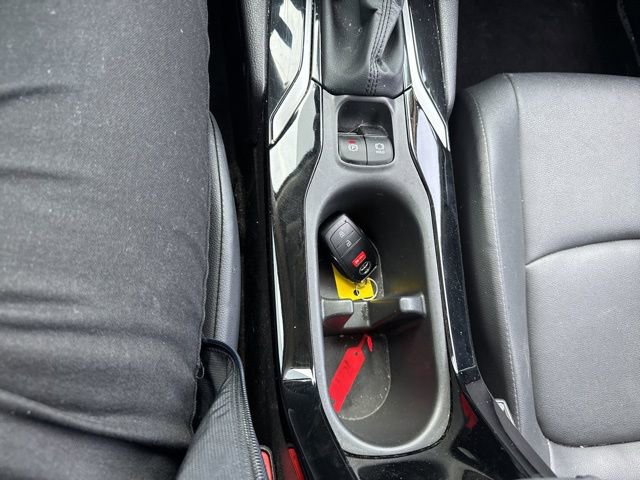 Used 2025 Toyota Corolla Cross XLE image 20