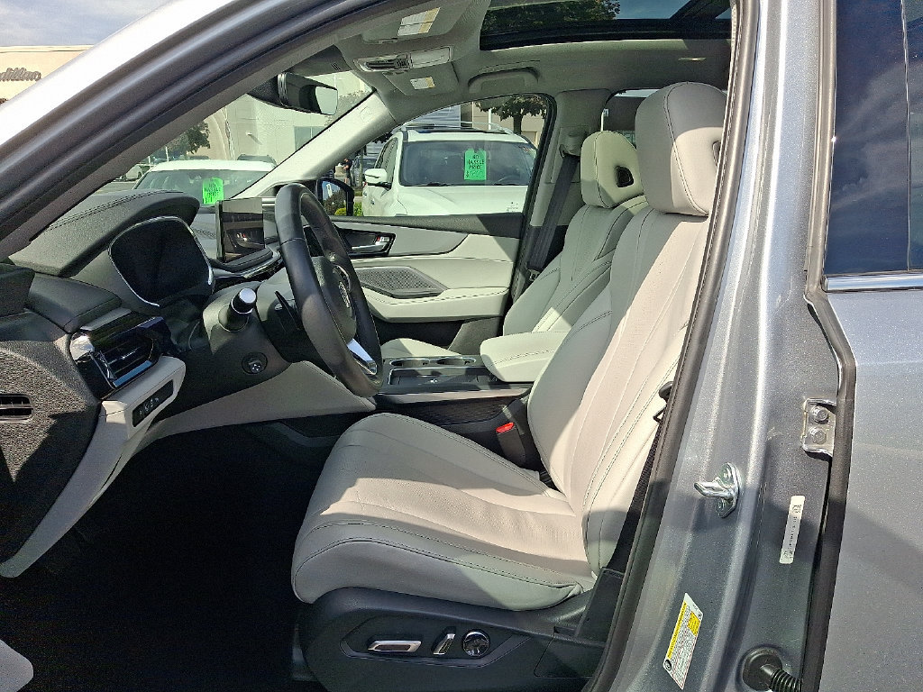 Certified 2025 Acura MDX w/ Technology Package AWD/4WD image 14
