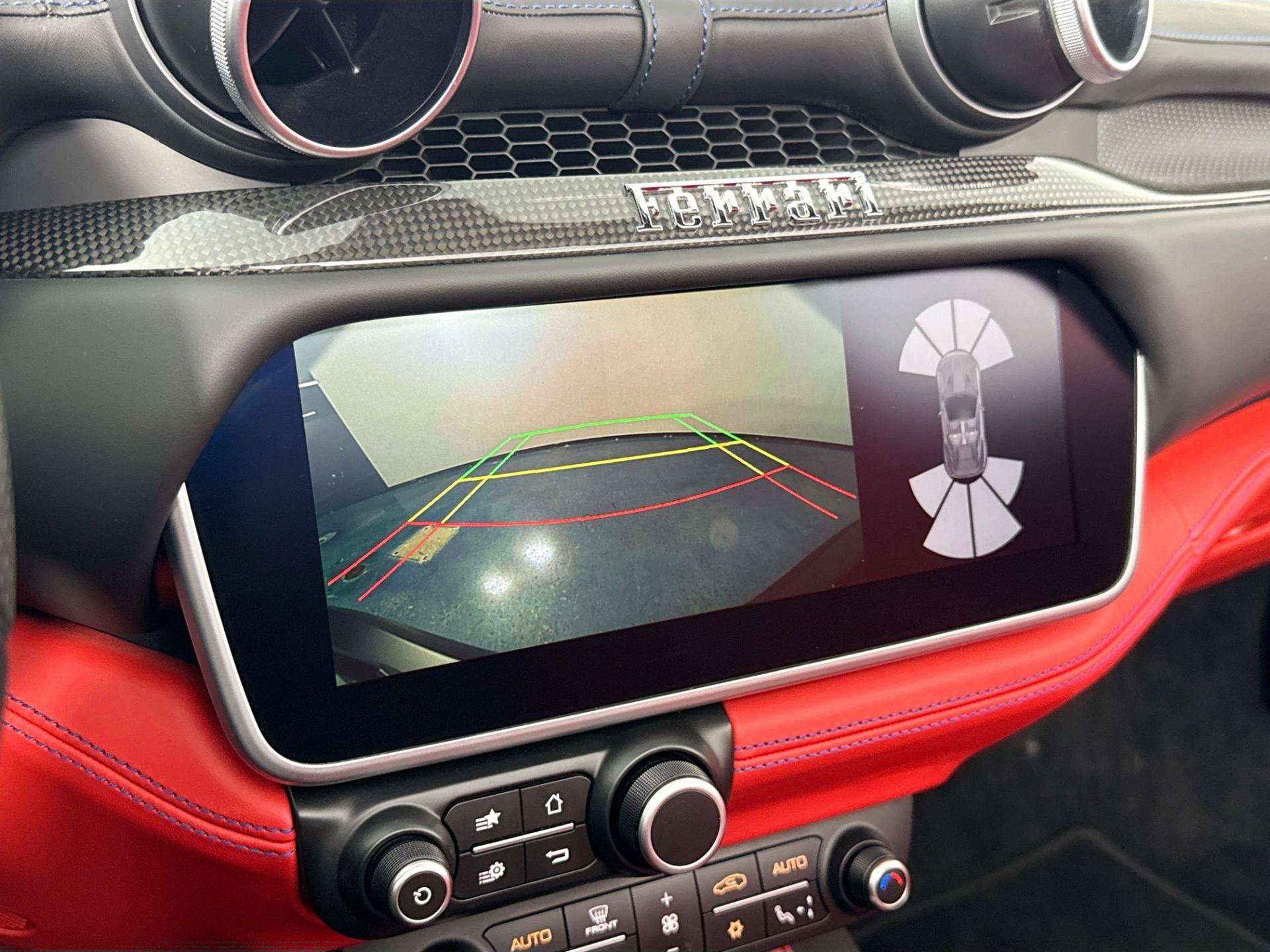 Used 2019 Ferrari Portofino RWD image 16
