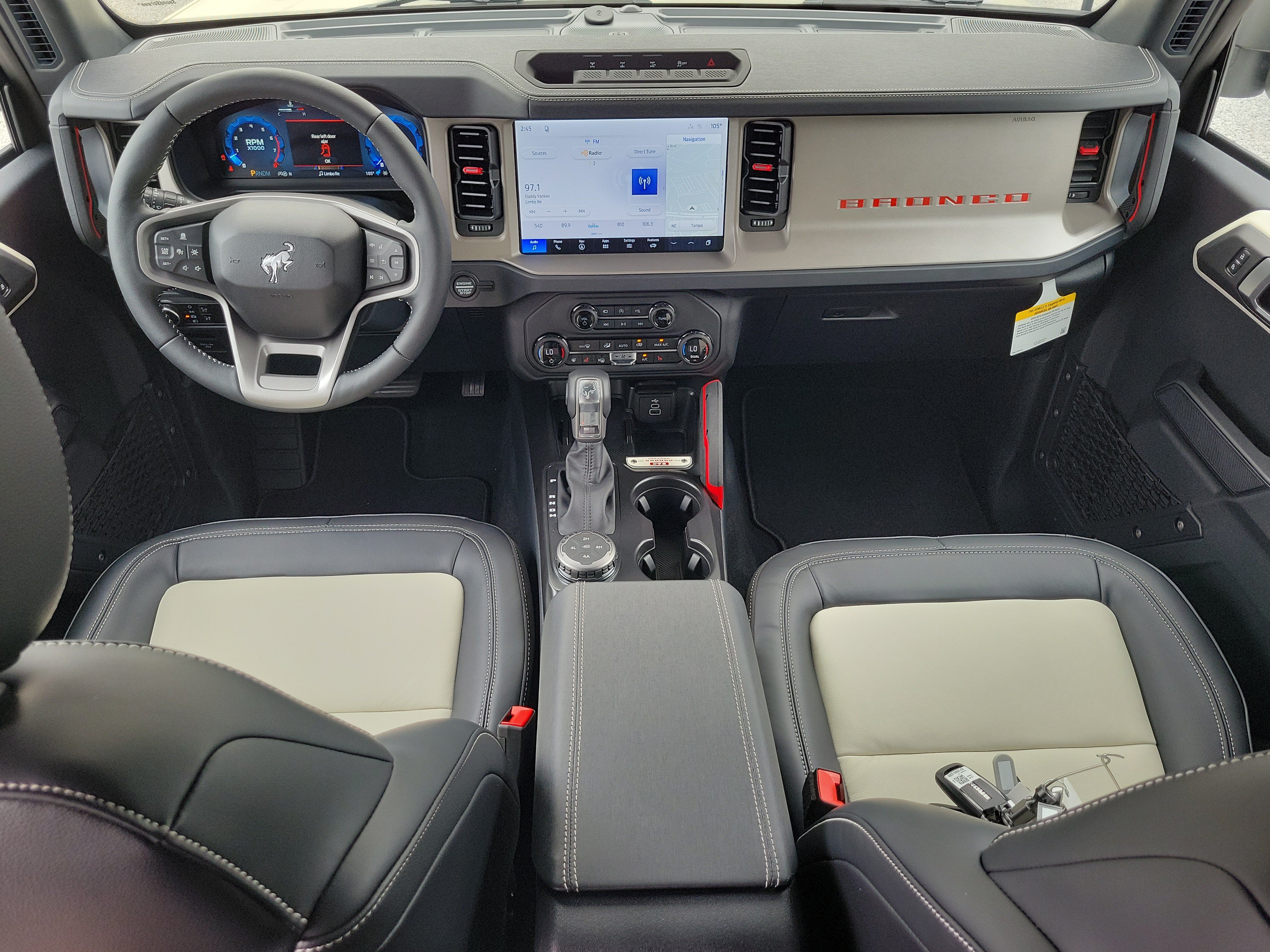 New 2026 Ford Bronco Outer Banks w/ Sasquatch Package AWD/4WD image 12