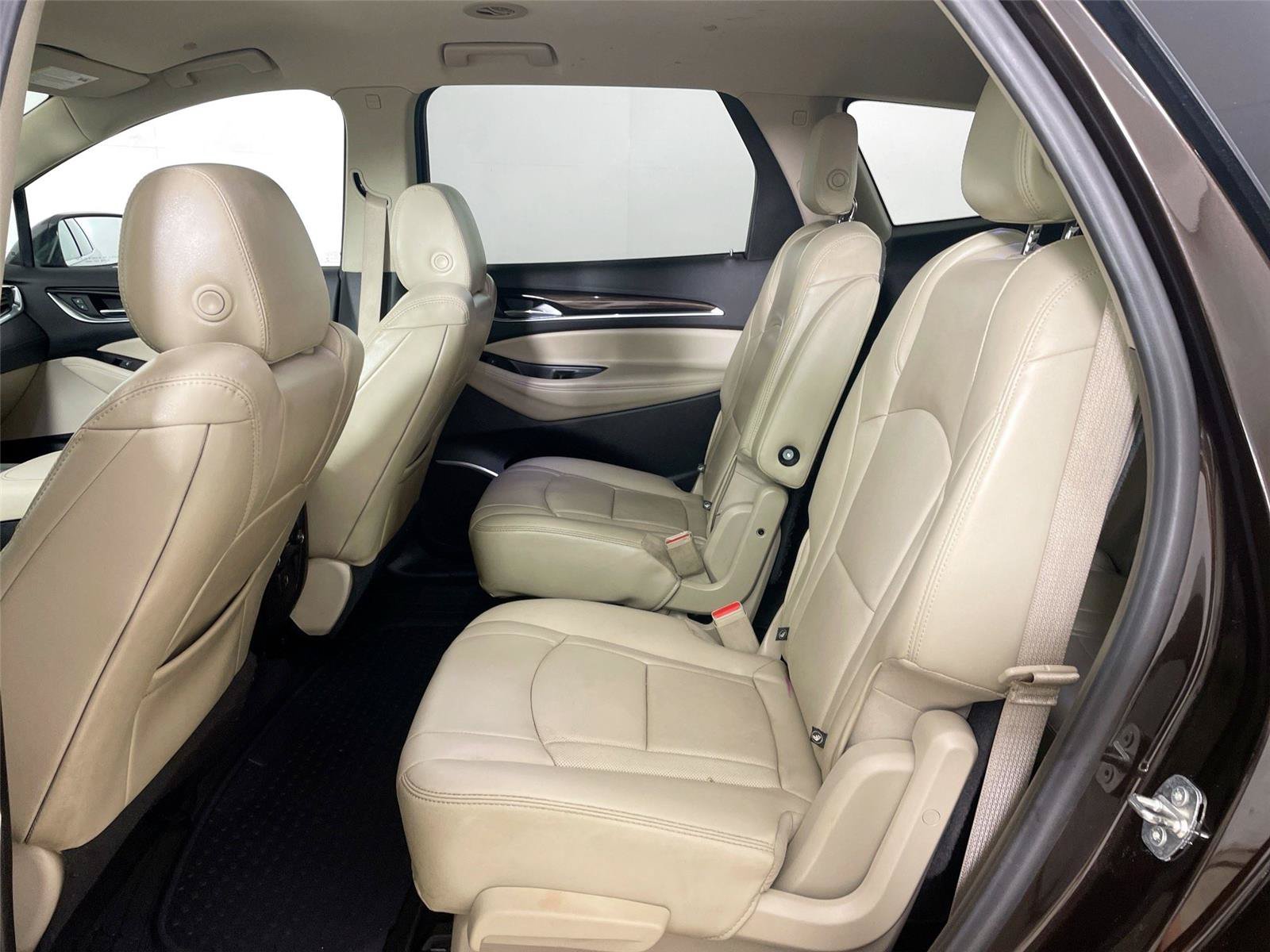 Used 2018 Buick Enclave Essence w/ Trailering Package AWD/4WD image 11