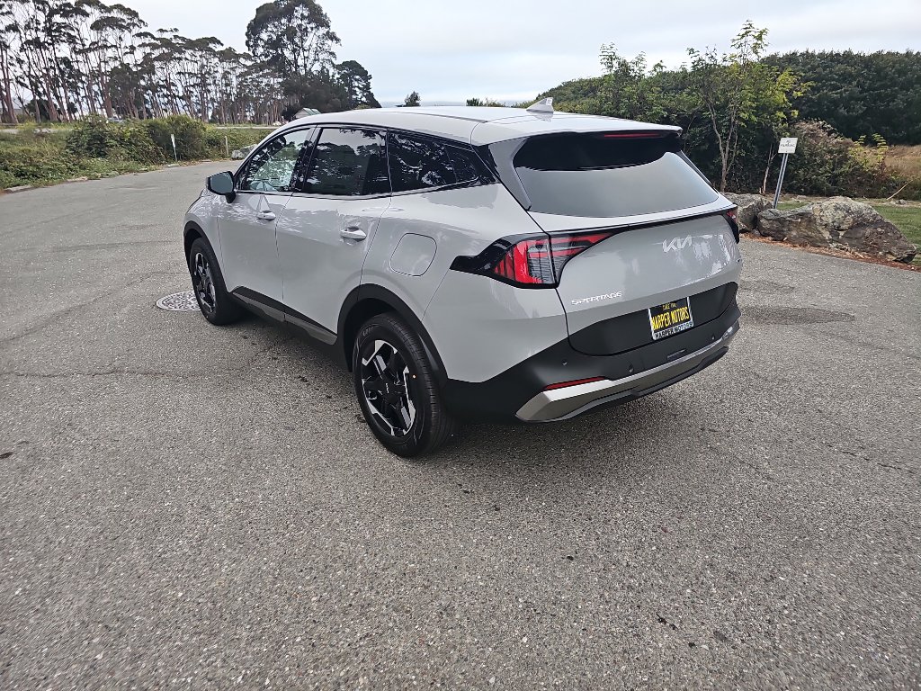 New 2026 Kia Sportage S image 3