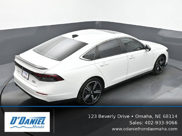 Used 2025 Honda Accord Sport image 18