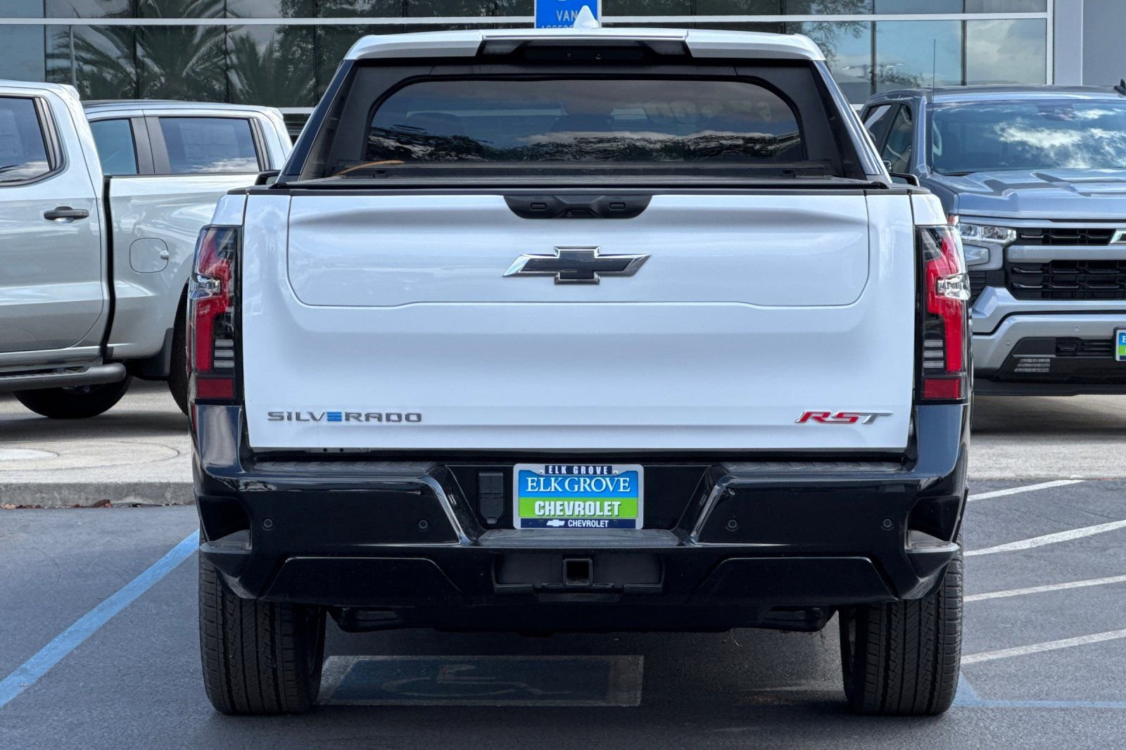 New 2024 Chevrolet Silverado EV RST image 4