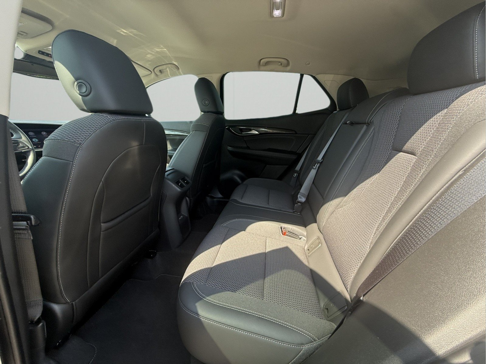 Used 2021 Buick Envision Preferred FWD image 27
