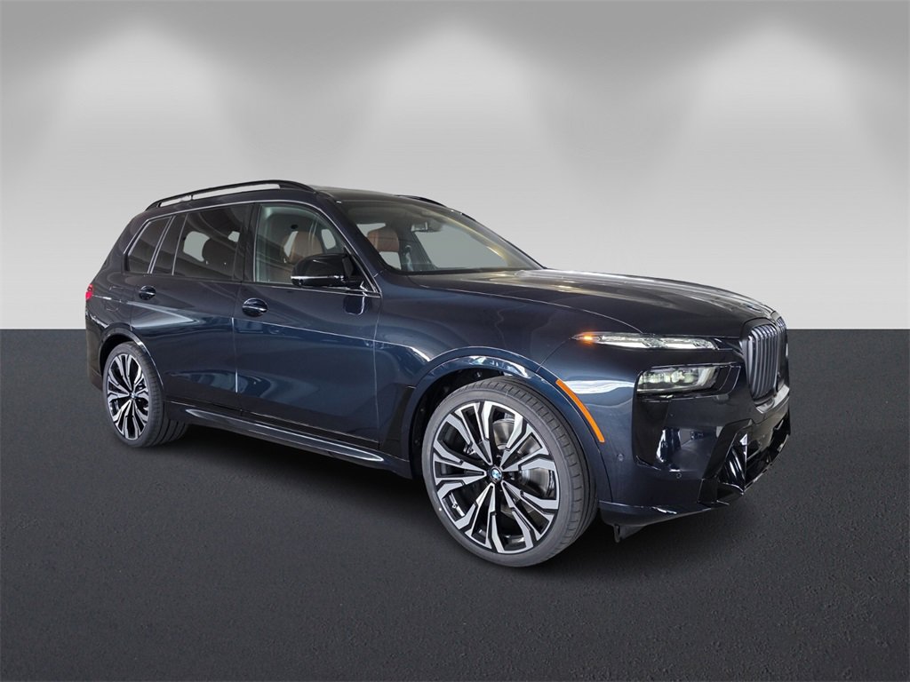 New 2026 BMW X7 M60i