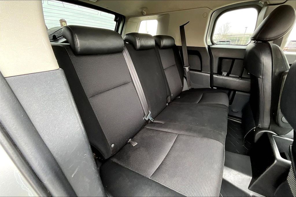 Used 2007 Toyota FJ Cruiser 2WD image 29