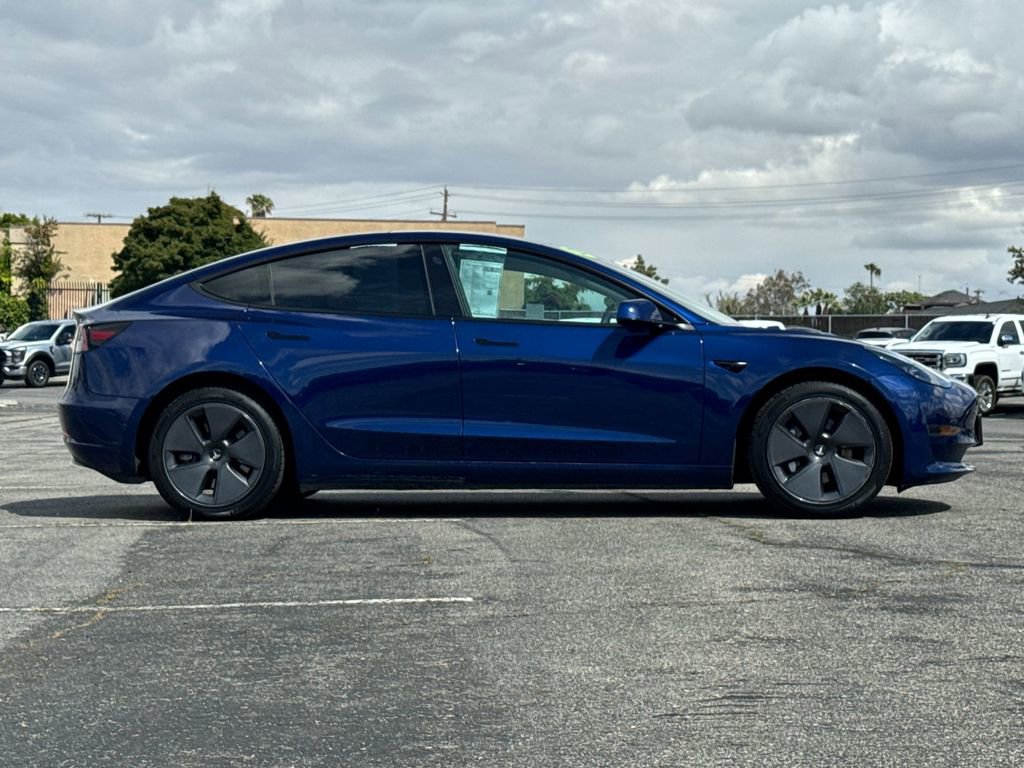 Used 2022 Tesla Model 3 RWD image 2