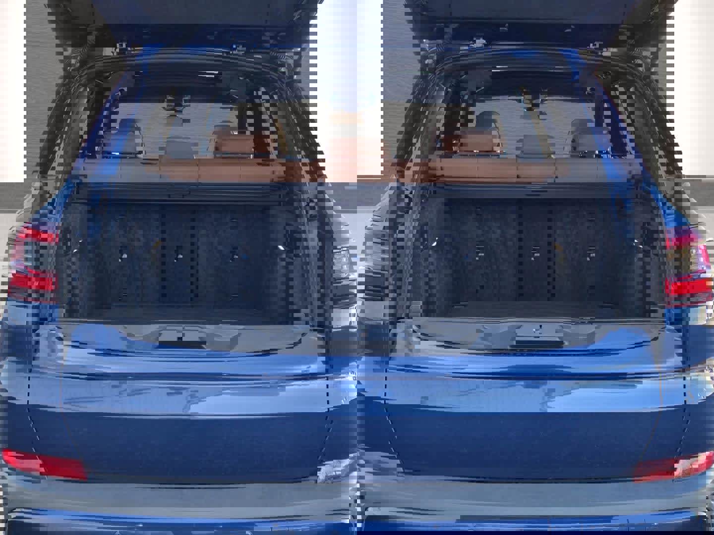 Used 2023 BMW X5 xDrive45e w/ Executive Package image 12