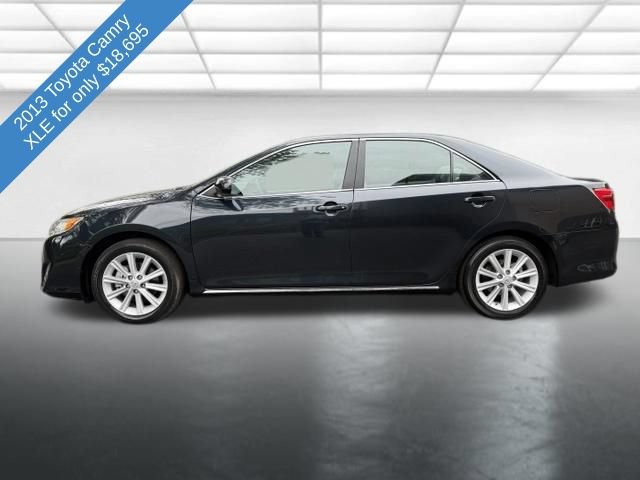 Used 2013 Toyota Camry XLE FWD image 2