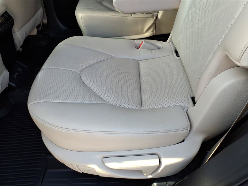 Used 2023 Toyota Highlander Platinum AWD/4WD image 22
