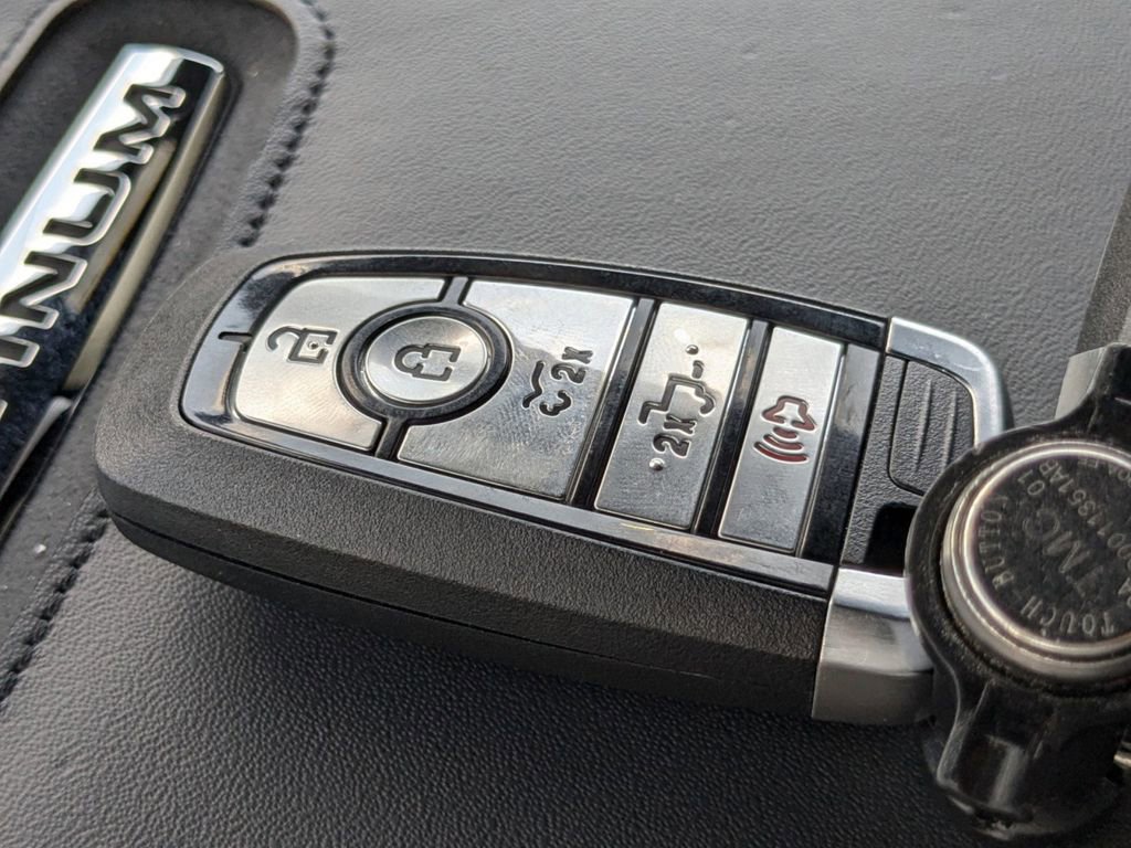 New 2025 Ford F150 Lightning Platinum image 35