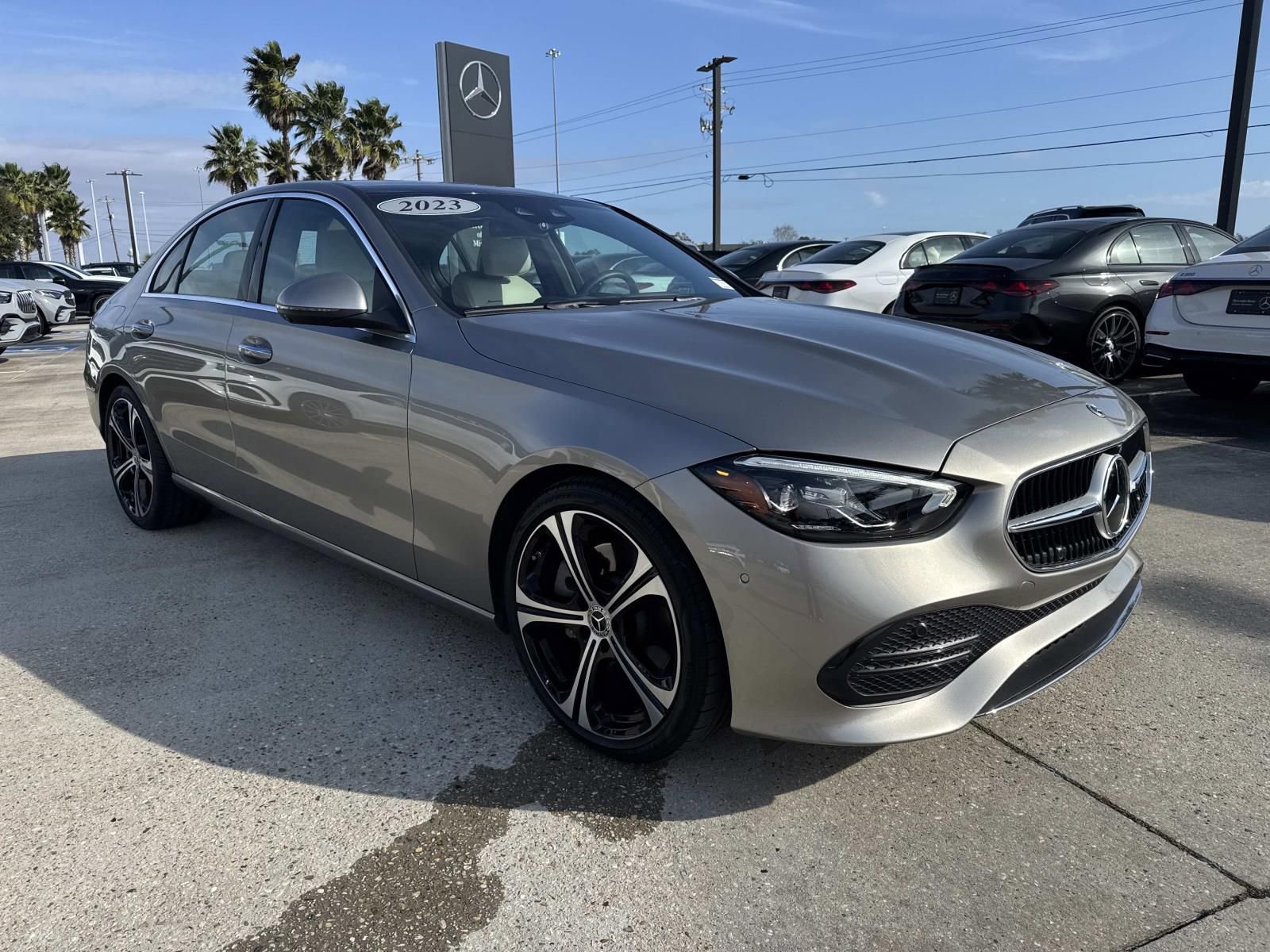 Used 2023 Mercedes-Benz C 300 Sedan image 3