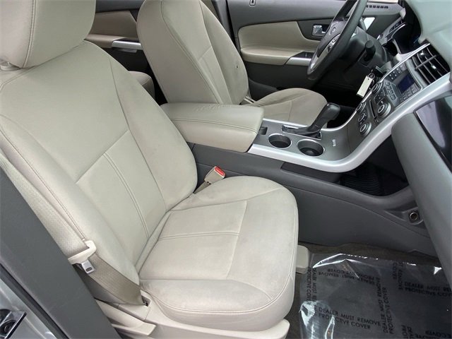 Used 2013 Ford Edge SE image 17