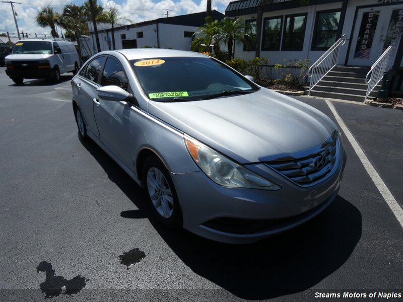 Used 2014 Hyundai Sonata GLS w/ Popular Equipment Group 2 FWD image 1