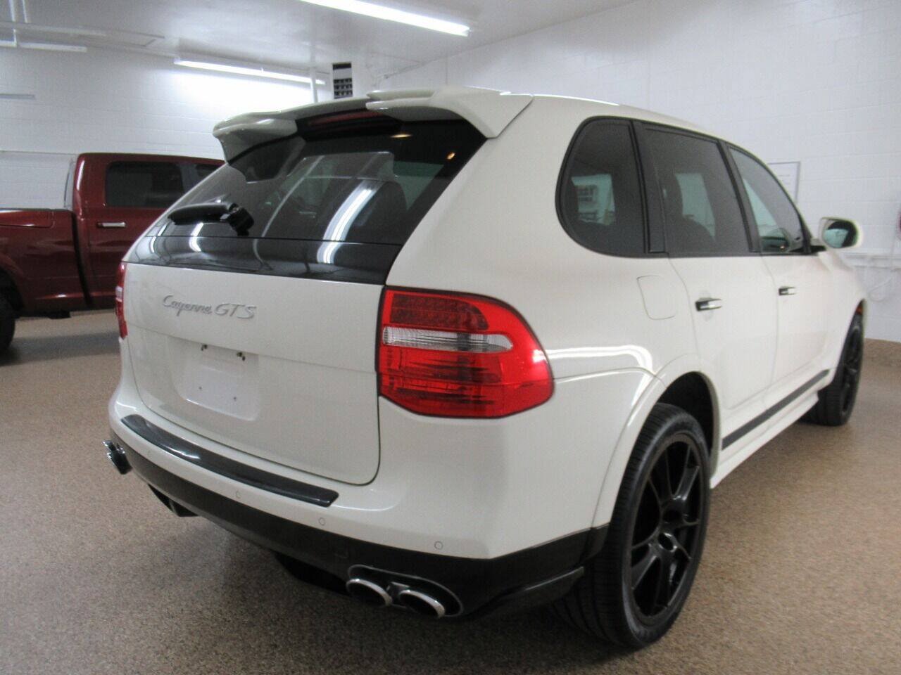 Used 2010 Porsche Cayenne GTS AWD/4WD image 4