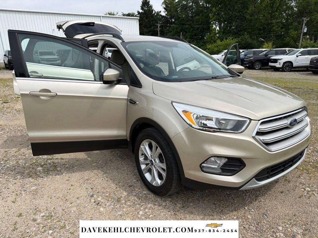 Used 2018 Ford Escape SE FWD image 29