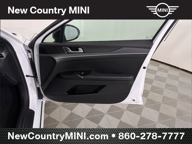 Used 2024 Kia K5 GT-Line w/ GT-Line Premium Package image 16