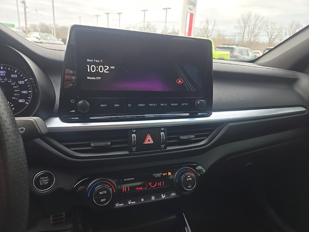 Used 2024 Kia Forte GT-Line image 15