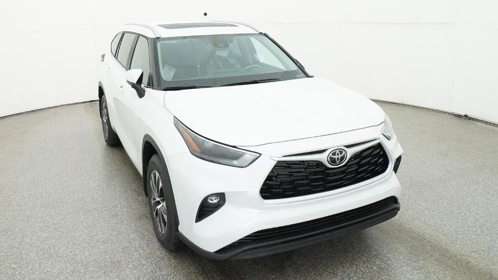 New 2026 Toyota Highlander XLE image 5