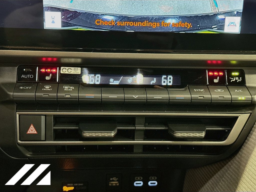 Used 2025 Toyota Camry SE w/ Multimedia Upgrade Package FWD image 15