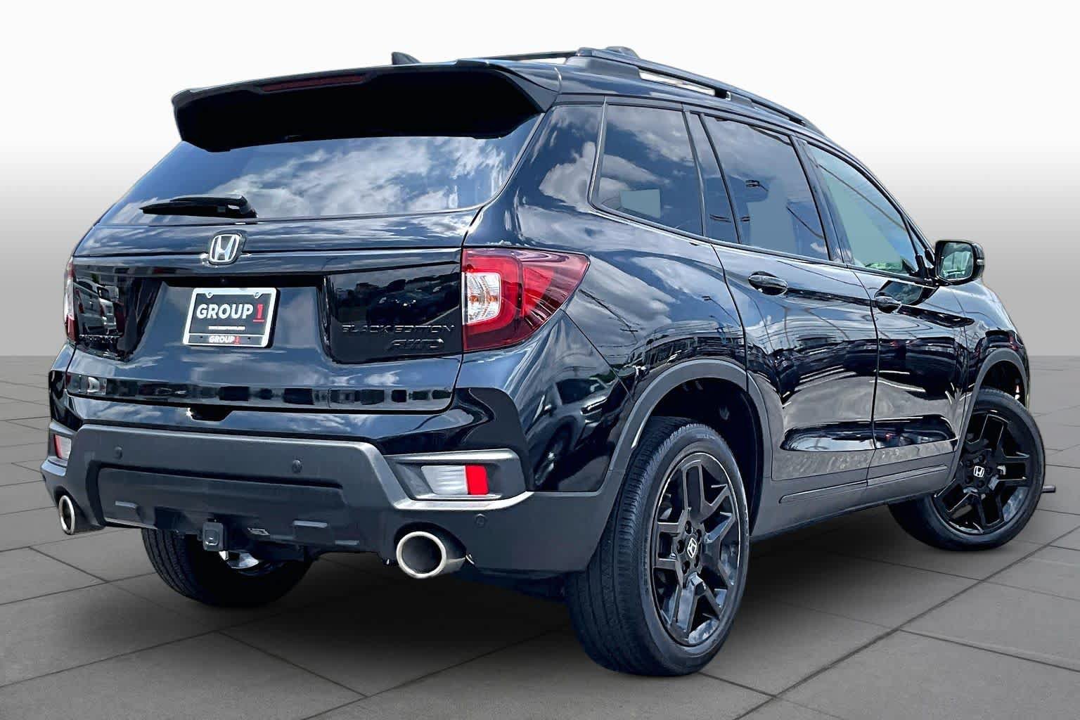 Used 2024 Honda Passport Black Edition image 13