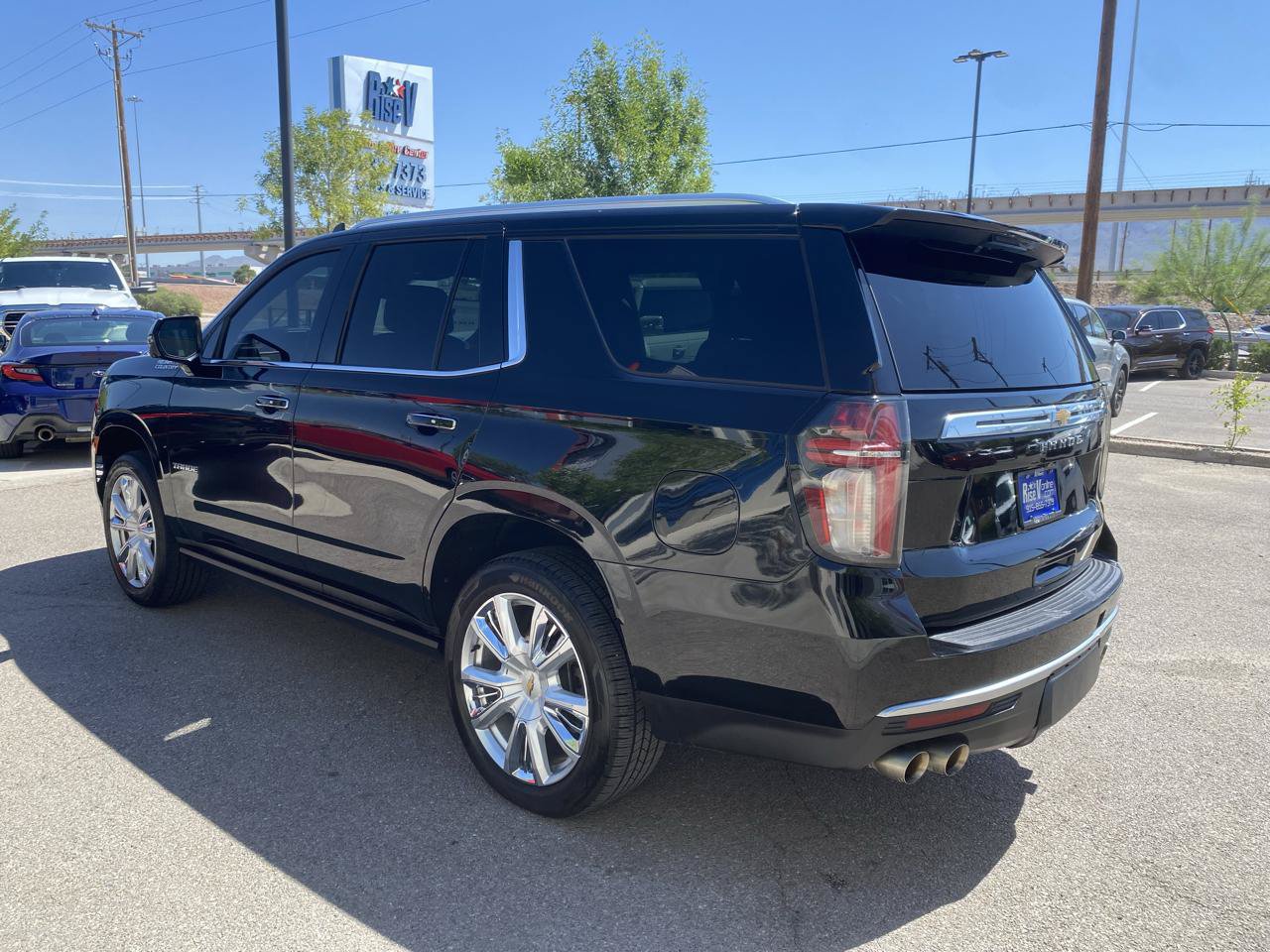 Used 2023 Chevrolet Tahoe High Country AWD/4WD image 5