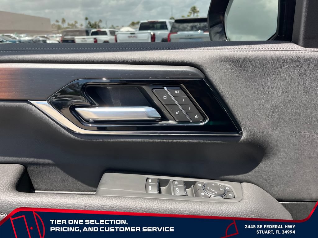 New 2026 GMC Yukon Denali w/ LPO, Floor Liner Package RWD image 23