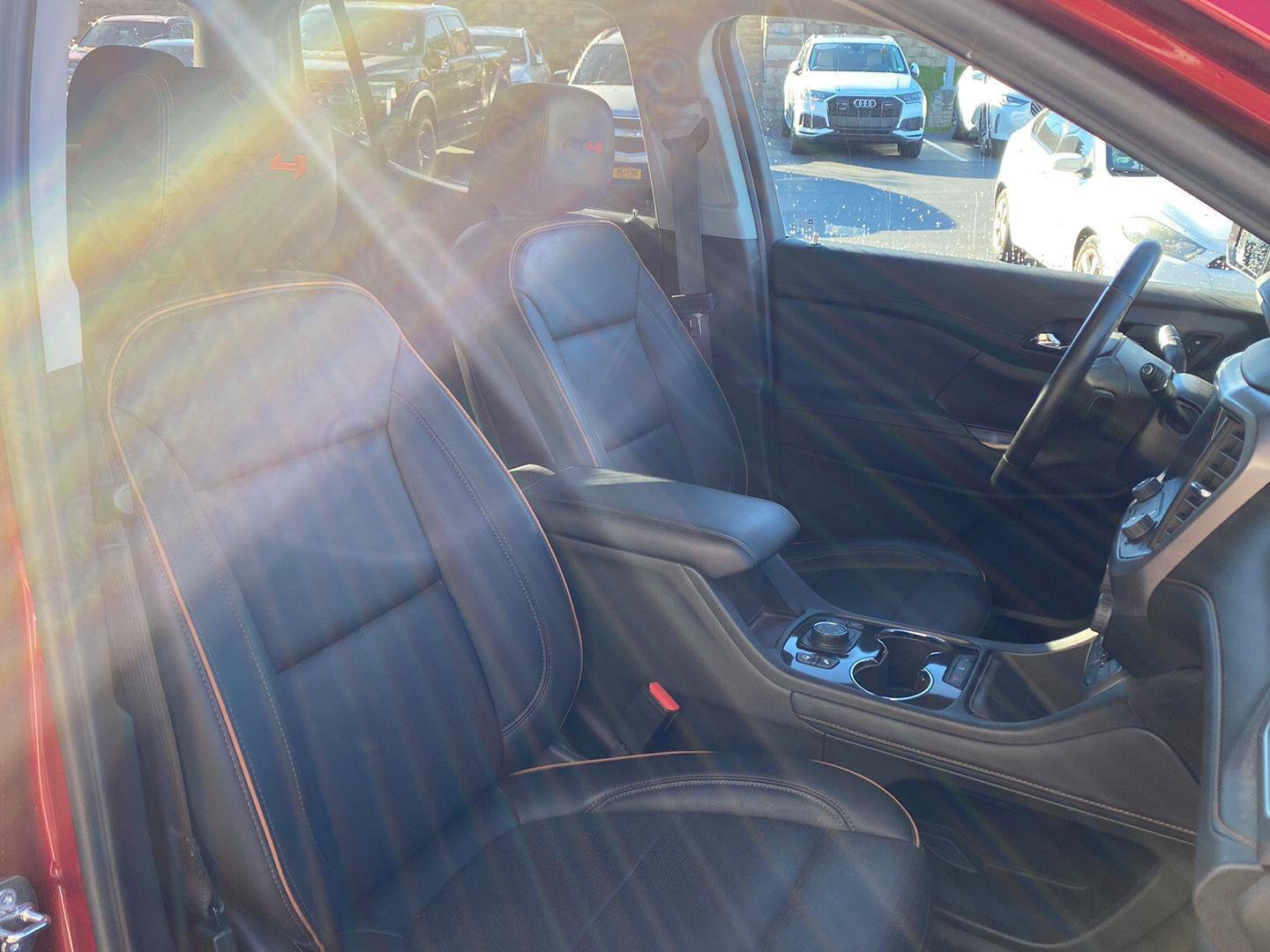 Used 2023 GMC Acadia AT4 w/ Technology Package AWD/4WD image 21