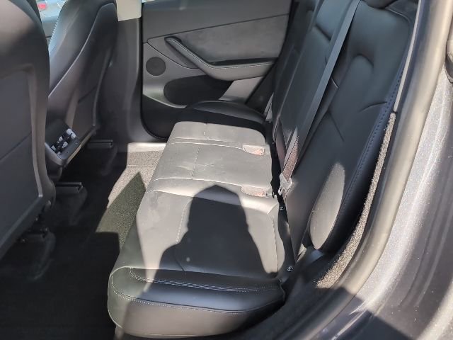 Used 2023 Tesla Model Y Long Range image 21