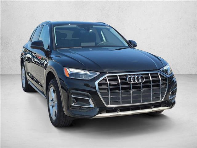 Certified 2023 Audi Q5 Premium w/ Convenience Package AWD/4WD image 3