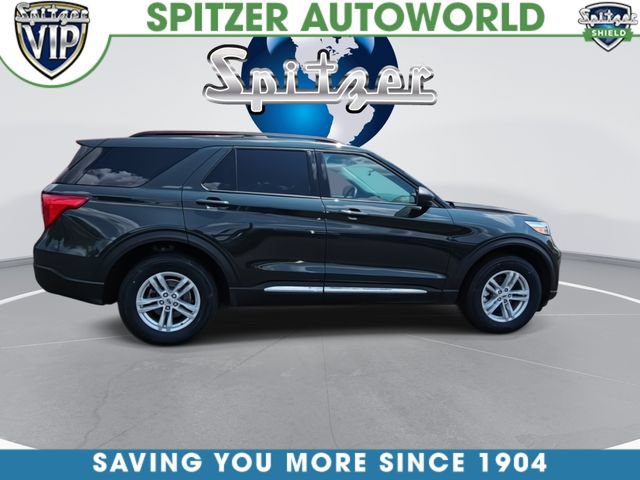 Used 2024 Ford Explorer XLT w/ Equipment Group 202A AWD/4WD image 8