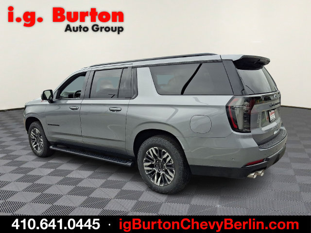 New 2026 Chevrolet Suburban Z71 w/ Z71 Off-Road Package AWD/4WD image 3