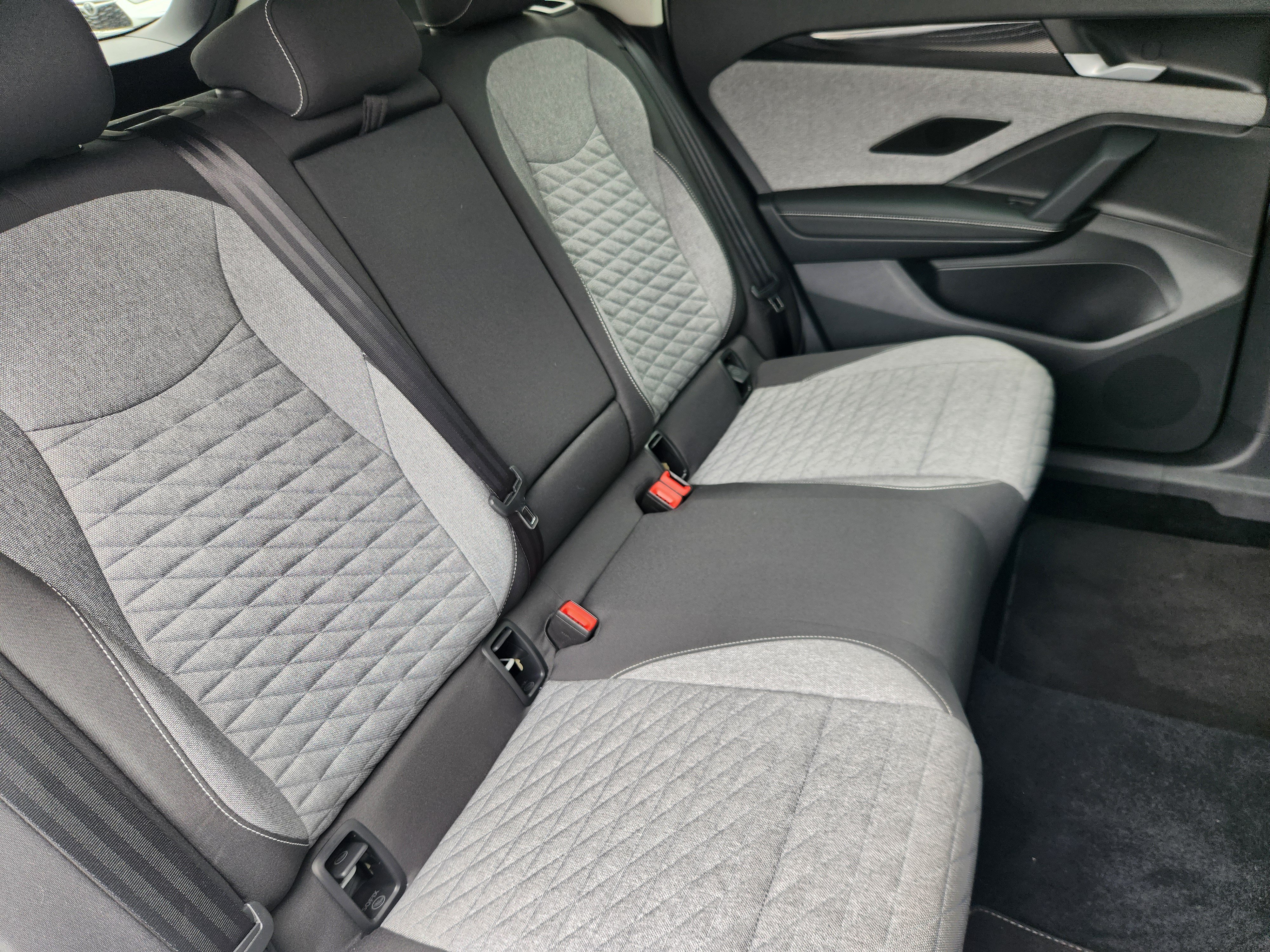 Certified 2025 Volkswagen Tiguan S AWD/4WD image 15