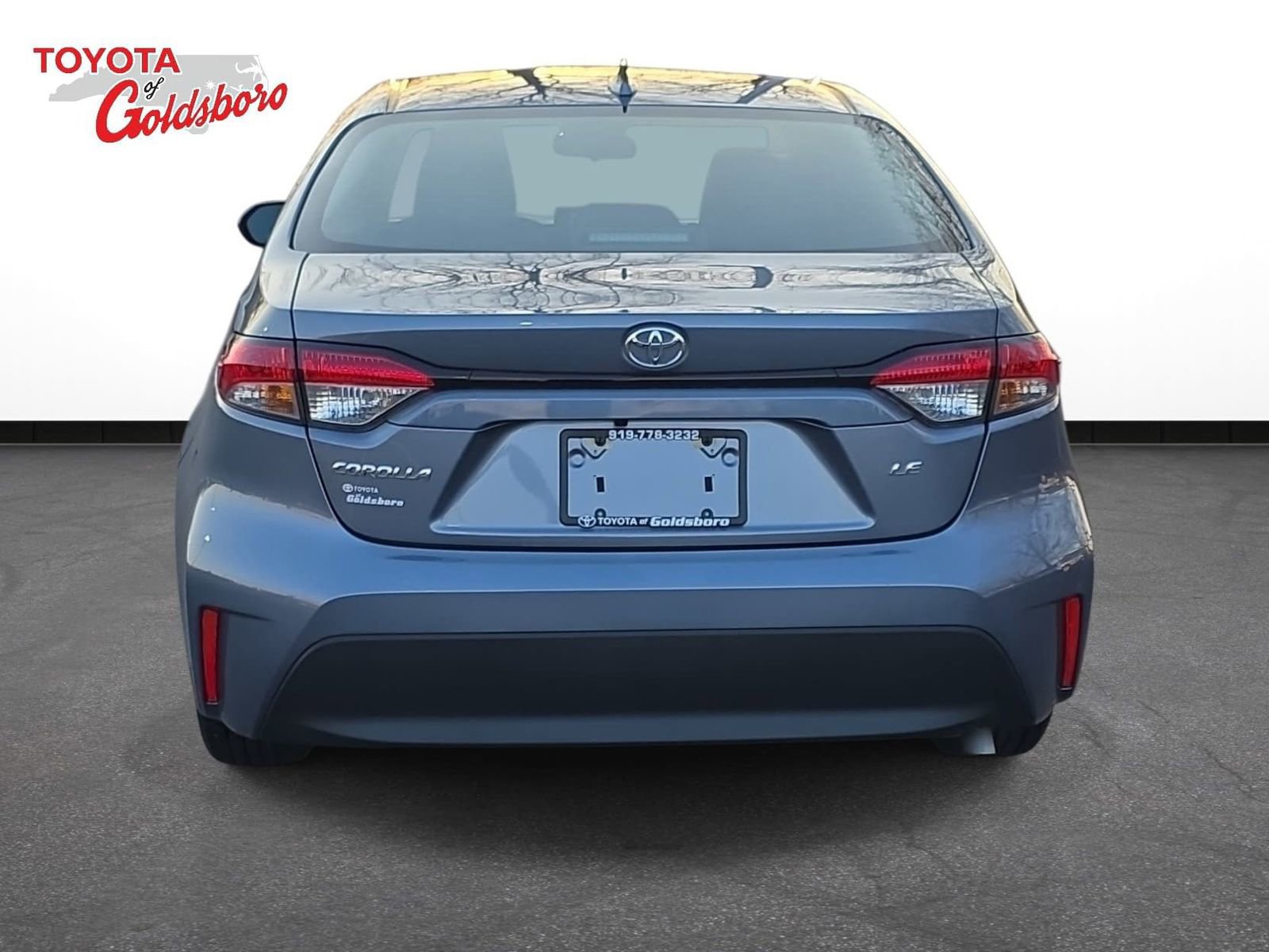 Used 2025 Toyota Corolla LE image 6