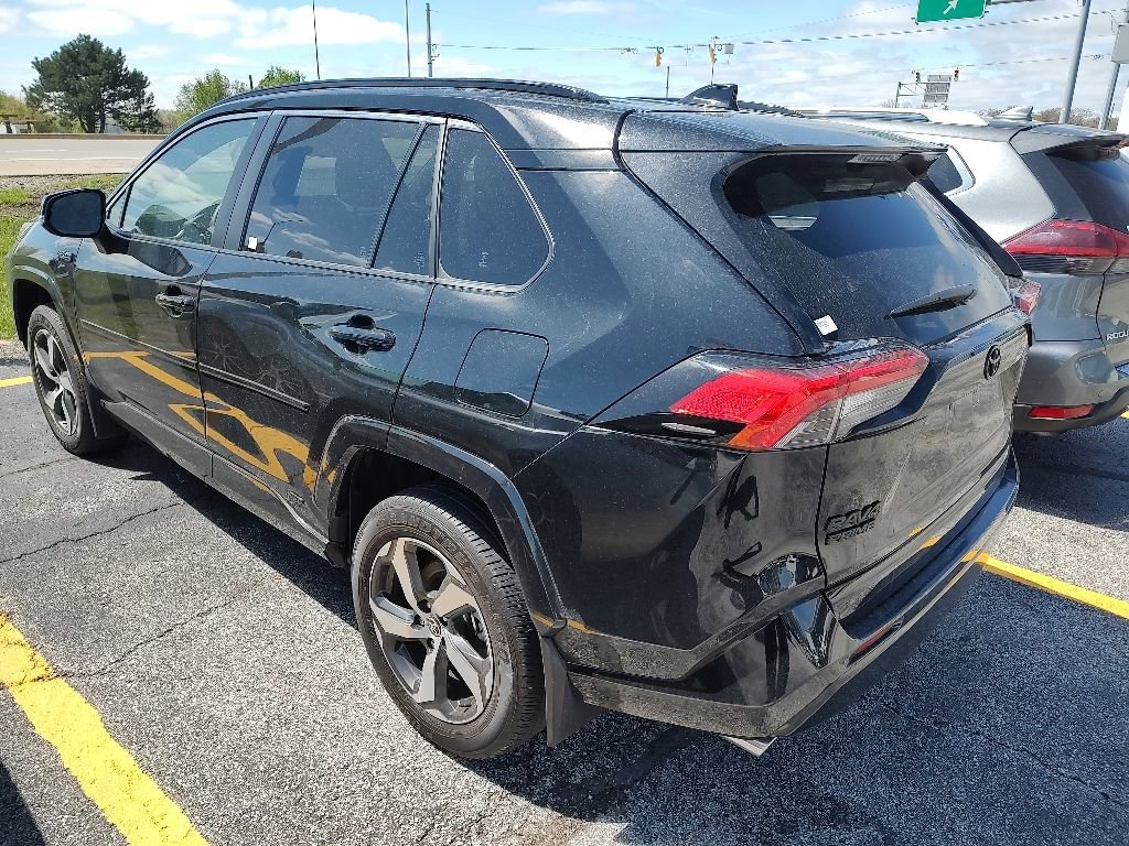 Used 2024 Toyota RAV4 SE w/ Weather & Moonroof Package AWD/4WD image 14