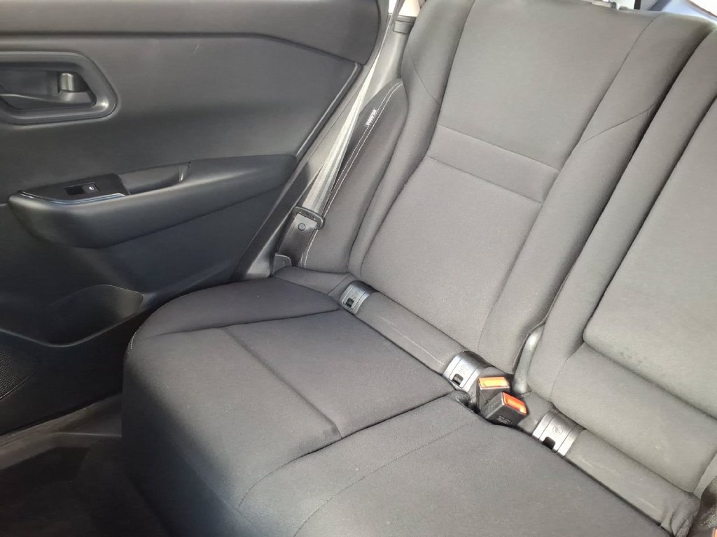Used 2024 Nissan Rogue S FWD image 16