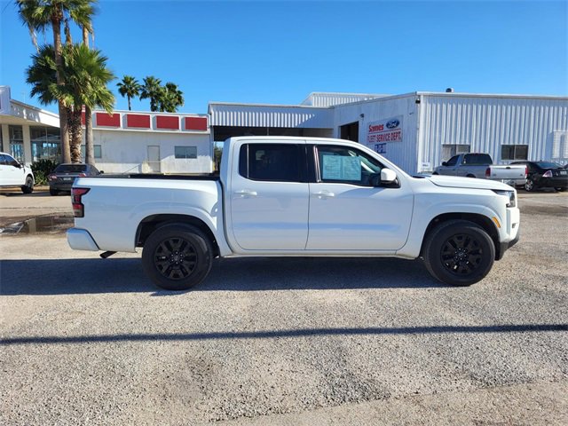 Used 2023 Nissan Frontier SV image 21