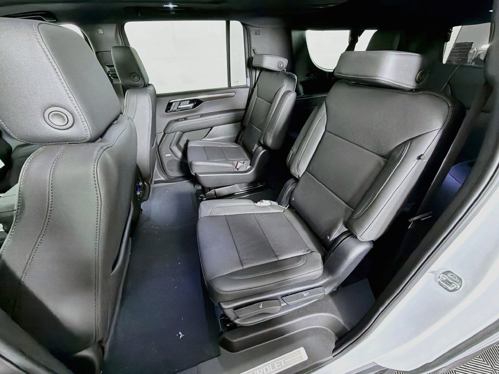 New 2027 Chevrolet Suburban LT w/ Comfort Package AWD/4WD image 26