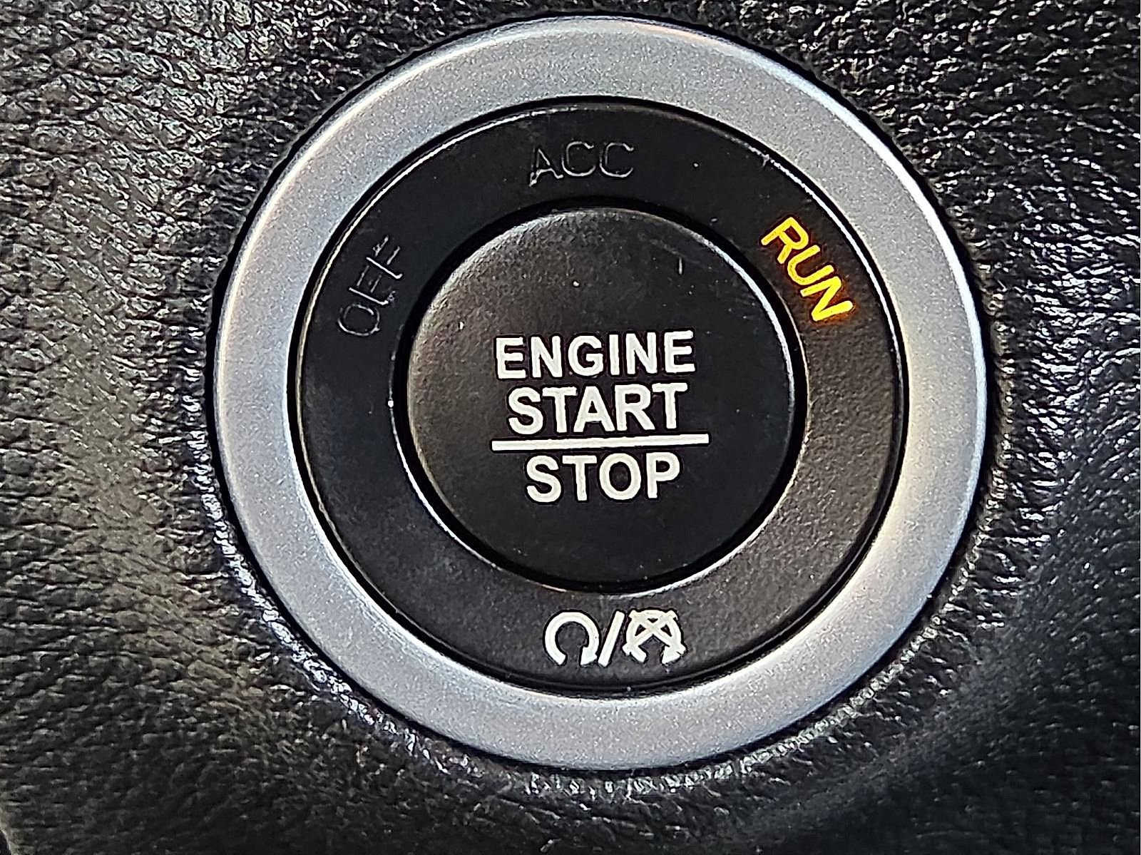 Used 2022 Dodge Challenger GT RWD image 17