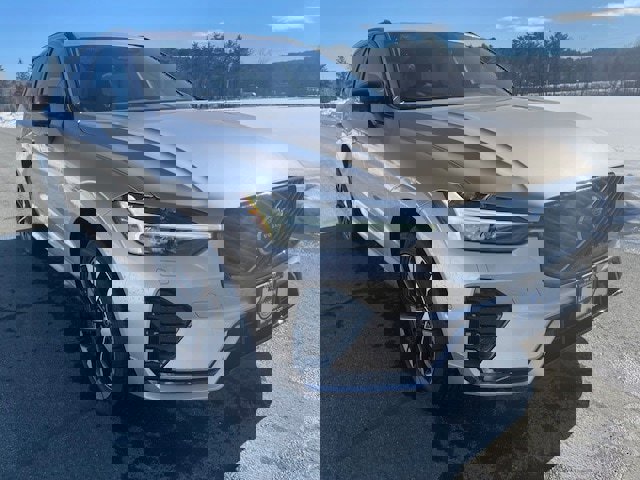 New 2026 Volvo XC60 B5 Plus w/ Protection Package Premier image 2