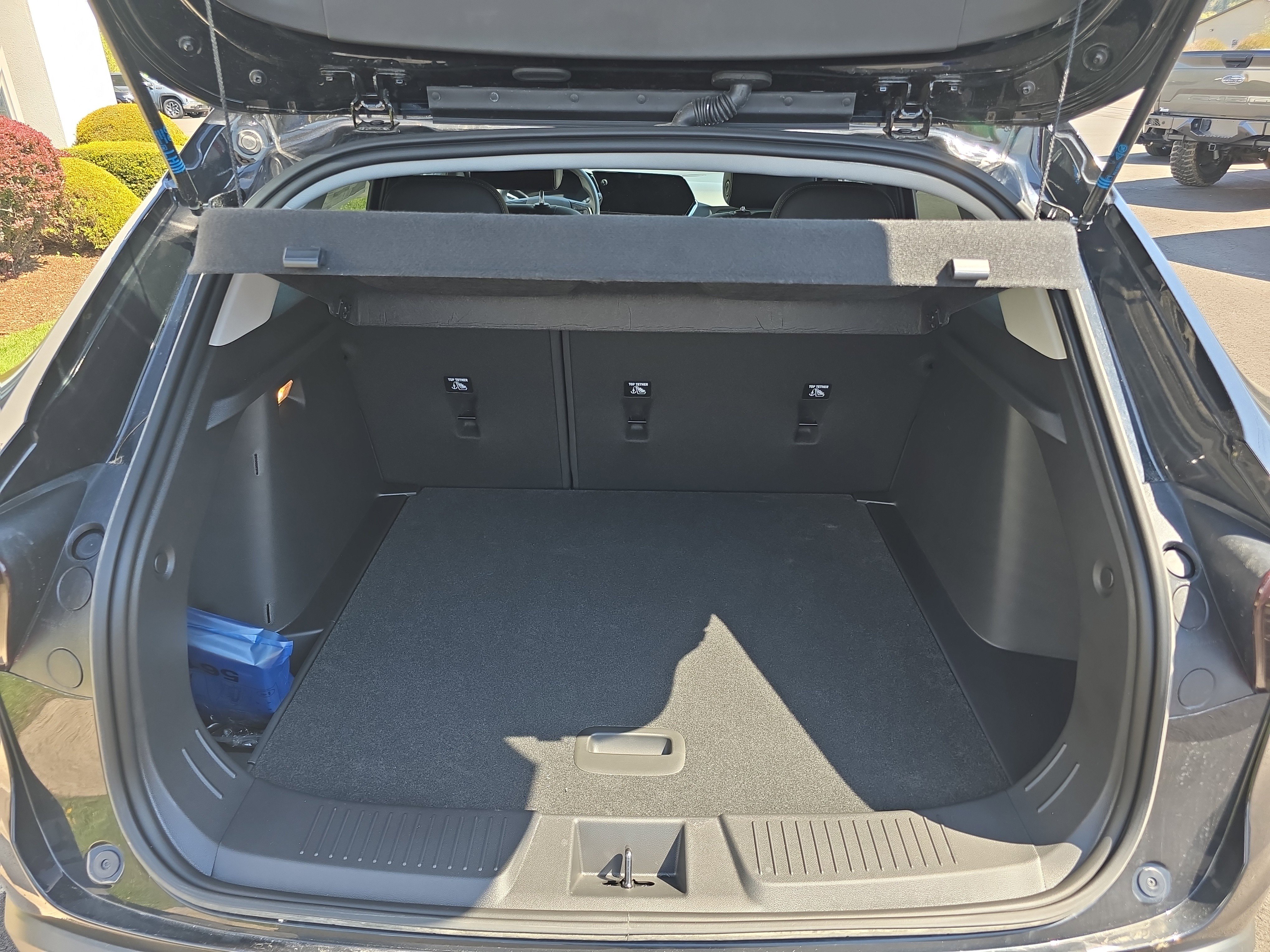 Used 2026 Chevrolet Trax LT w/ Sunroof Package FWD image 5