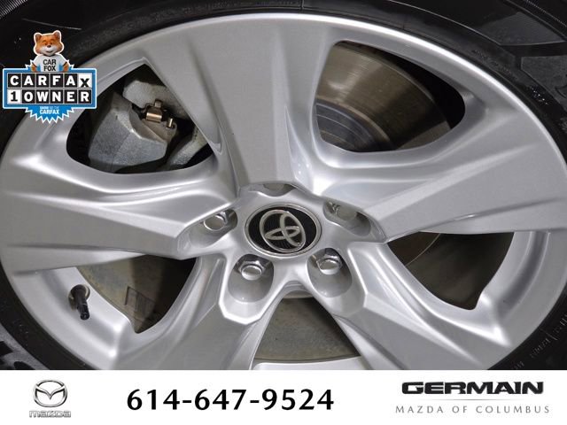 Used 2021 Toyota RAV4 XLE w/ Convenience Package AWD/4WD image 12