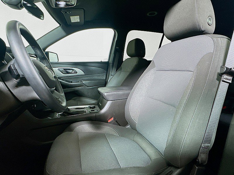 Used 2023 Chevrolet Traverse LT image 11