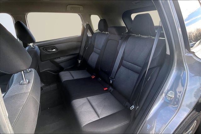 Used 2024 Nissan Rogue SV image 21