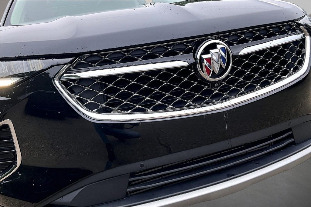 Used 2021 Buick Envision Avenir AWD/4WD image 32