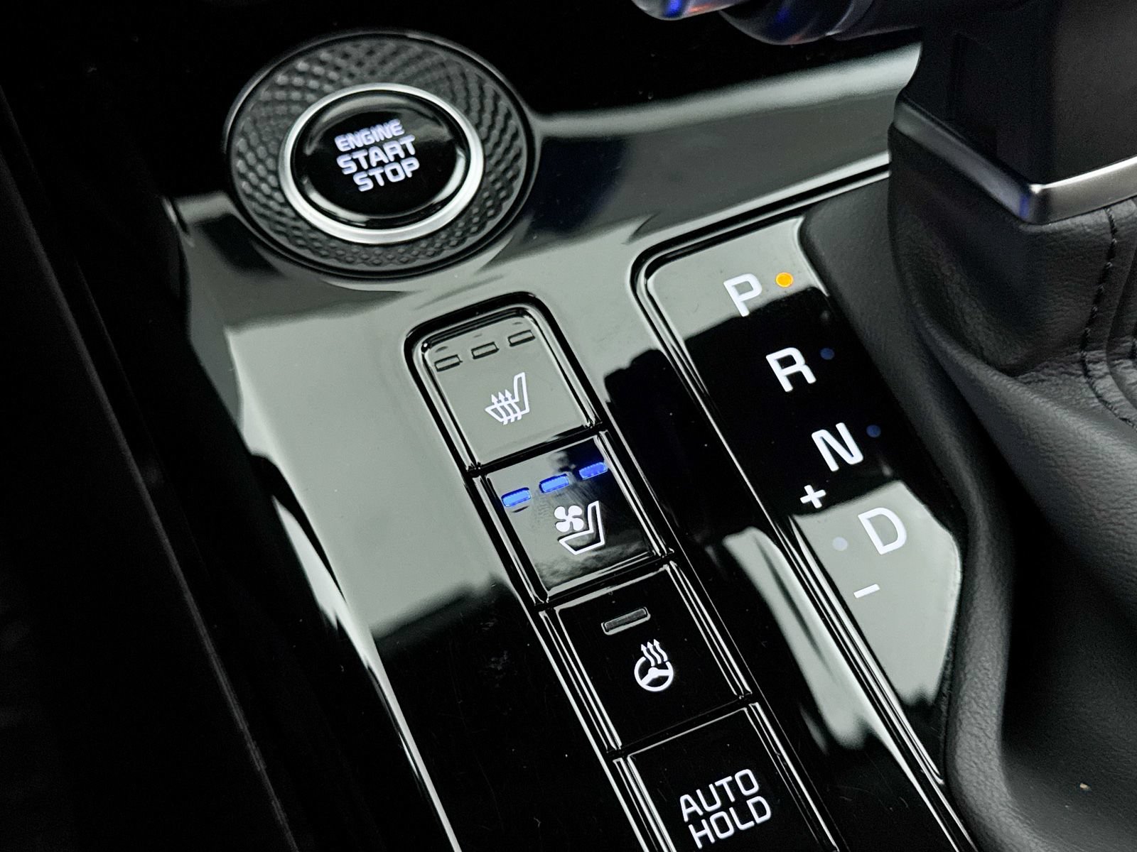 Certified 2024 Kia Niro SX Touring FWD image 27